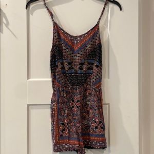 Junior’s Patterned Romper